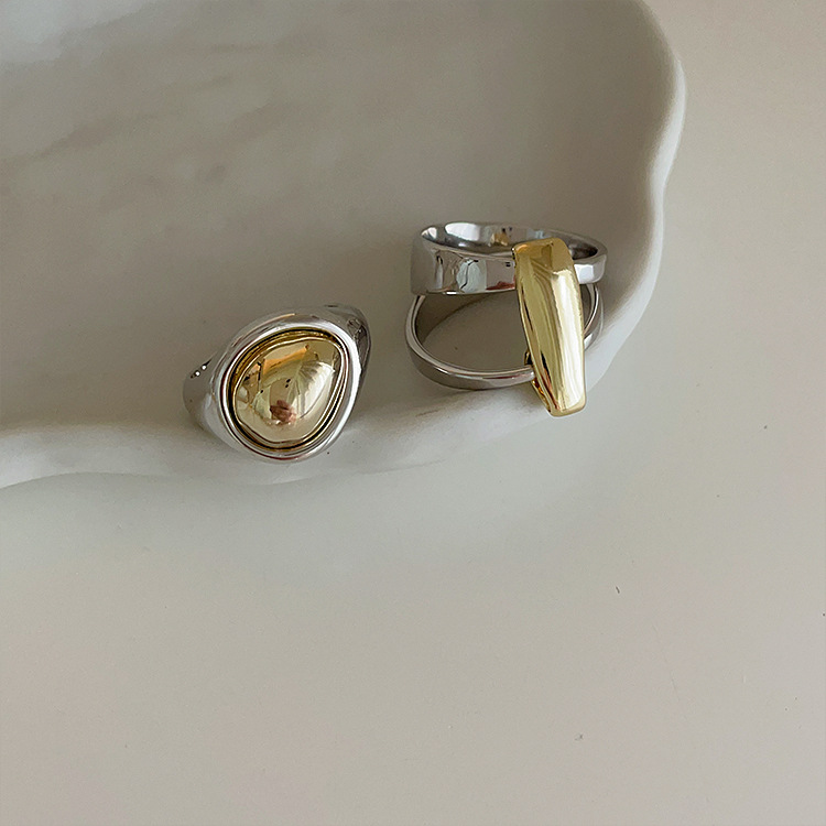 Gold And Silver Contrast Color Irregular Metal Ring