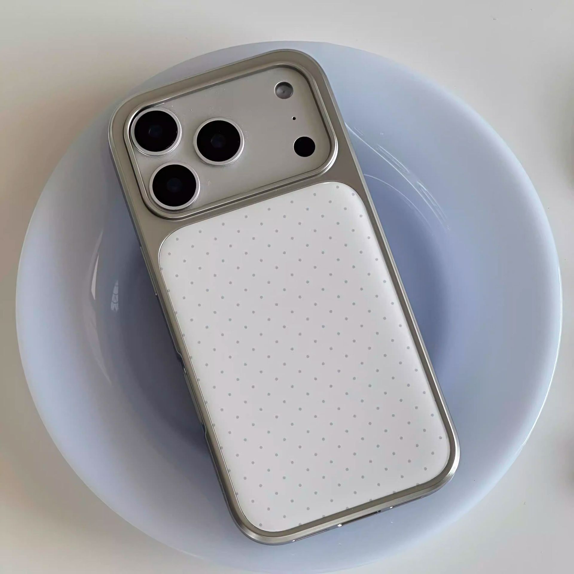 Versatile Polka-Dot Plaid Electroplated Silver Phone Case