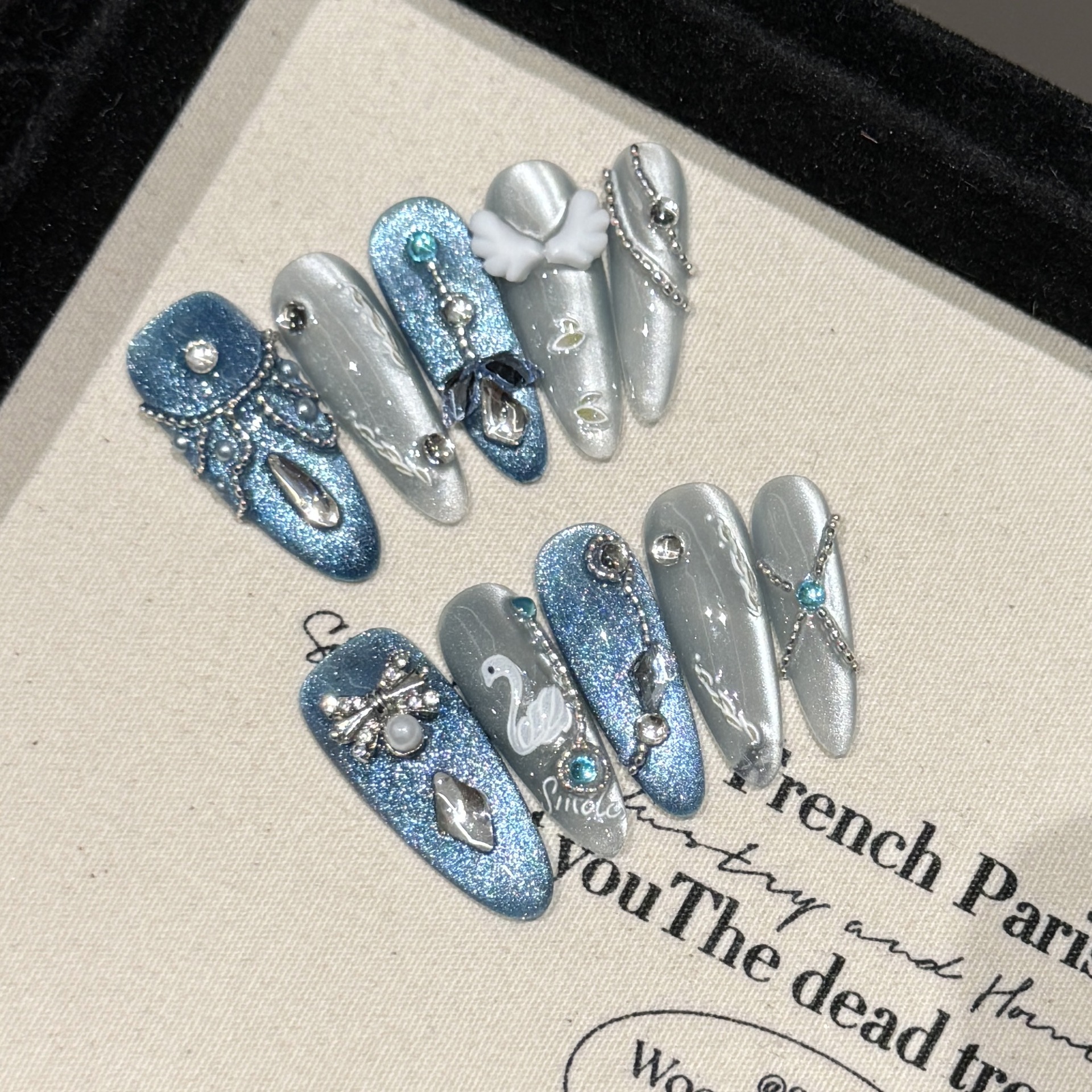 Angel Wing Feather Haze Blue-gray Cat-eye Ethereal Nail Art