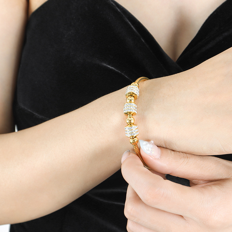 Magnet Suction Inlaid Full Diamond Non-fading Titanium Steel Bracelet