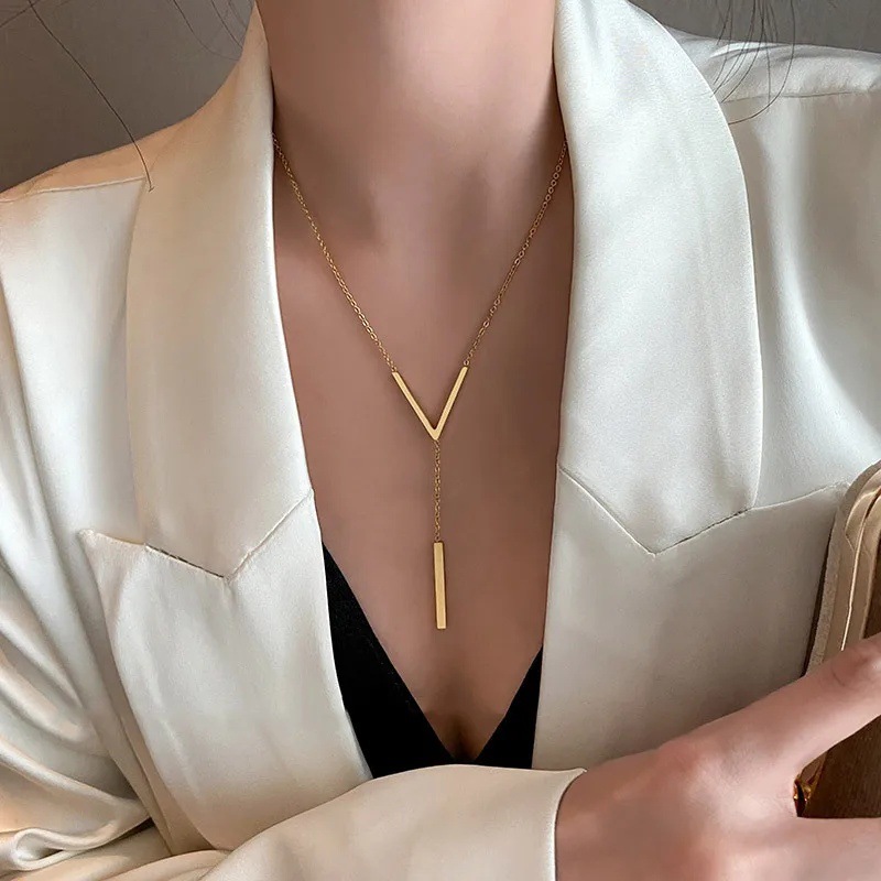 Versatile And Minimalist V-shaped Womens Necklace