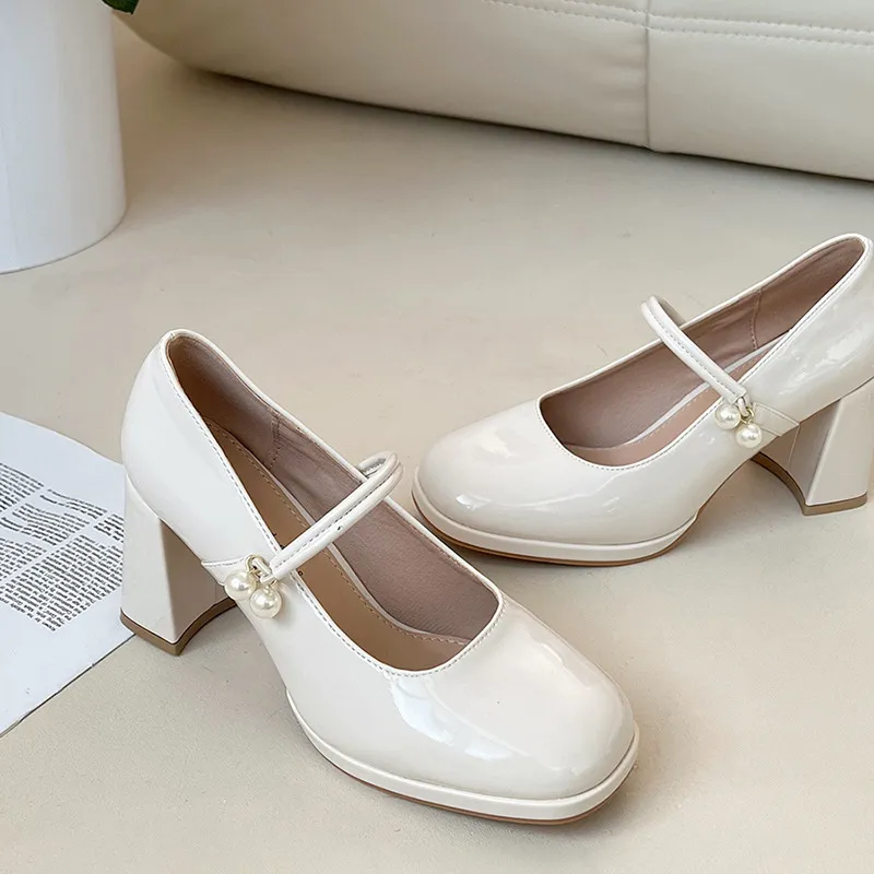 Square Toe Low-cut Retro Shoes French Chunky Heel High Heels - Beige