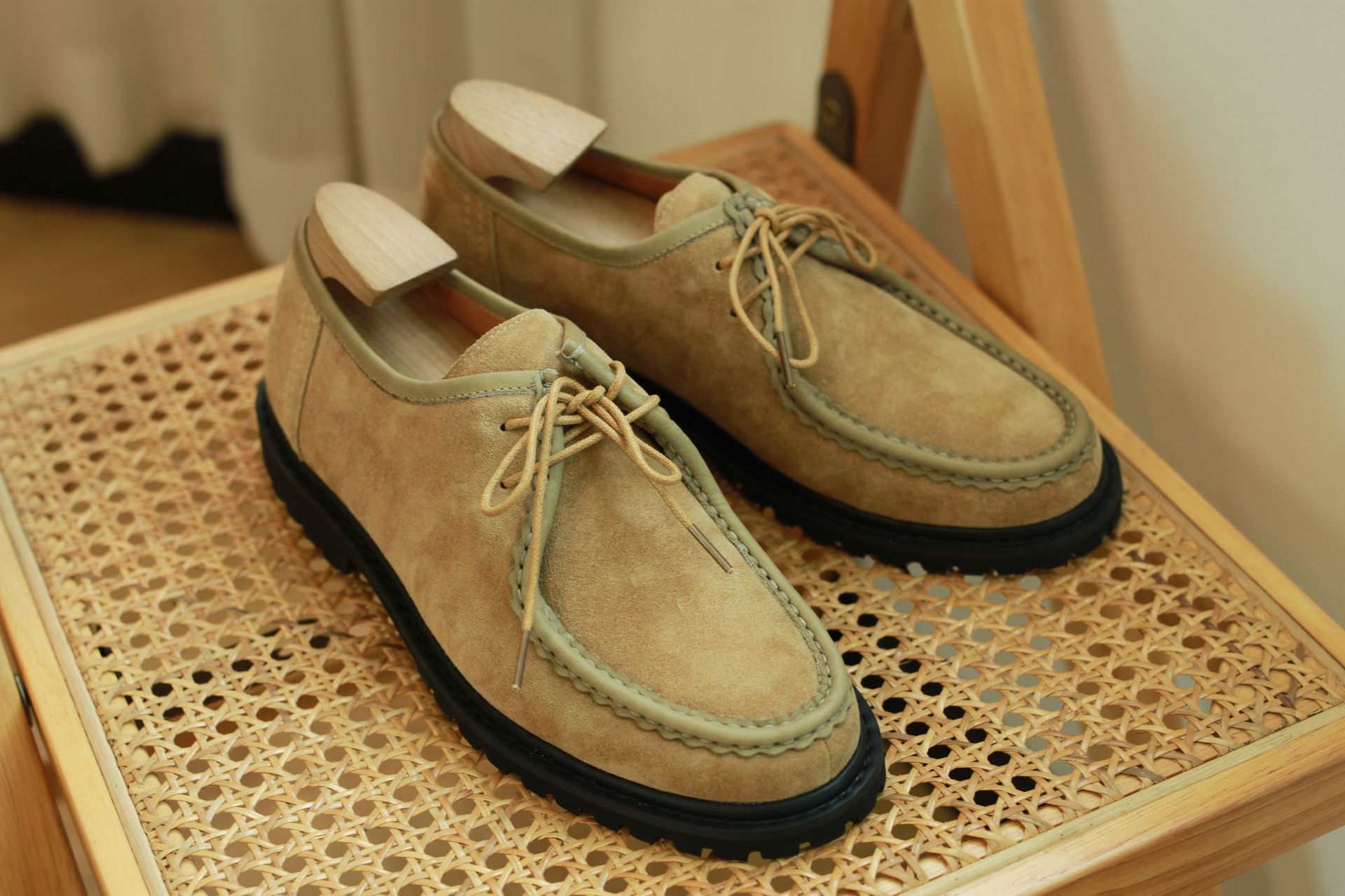 Title 2, Indian Leather Shoes American Retro Suit Shoes