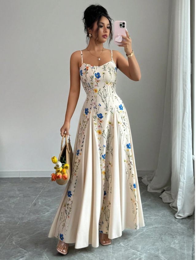 Buy Women's Clothing Online | Buy Trending Dresses for Women