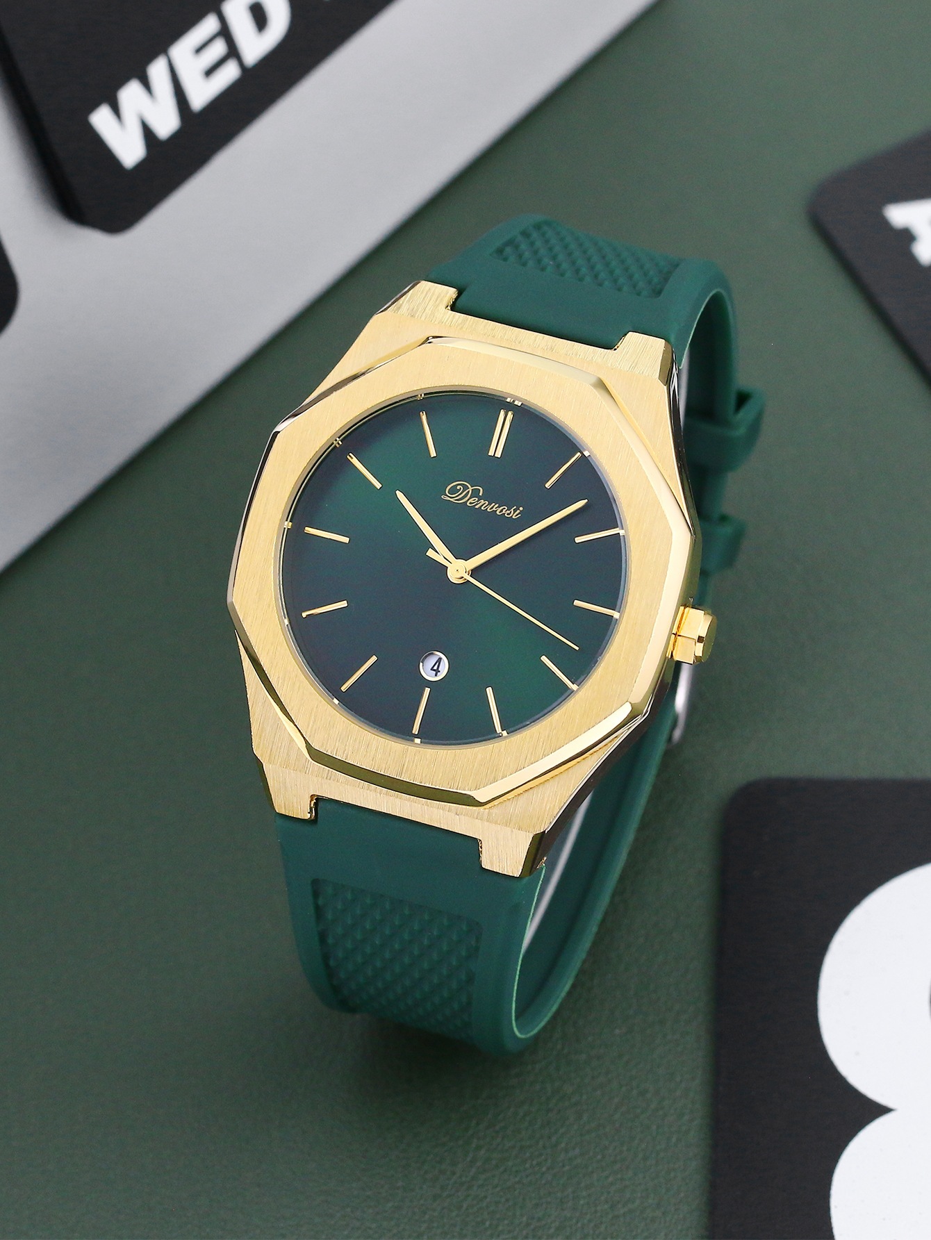 Elegant And Minimalist Waterproof Quartz Watch For Men 9