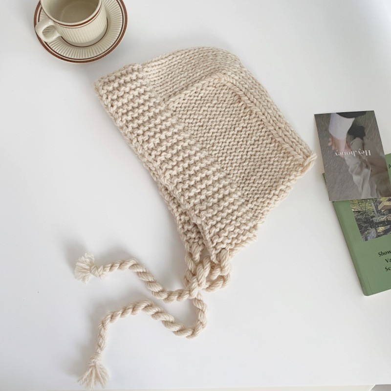 Knitted Beige B