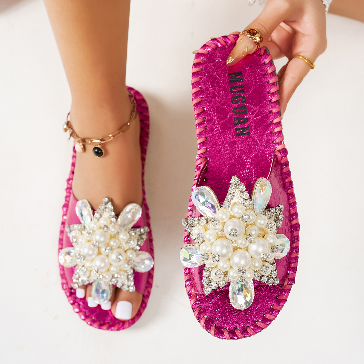 Rhinestone Pearl Womens Flat-Heel Casual Fashion Slippers