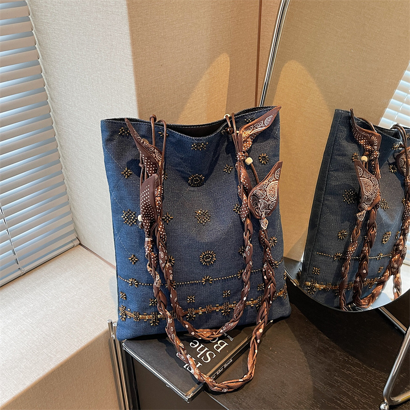 Geantă crossbody minimalistă Vintage cu mărgele din industria grea