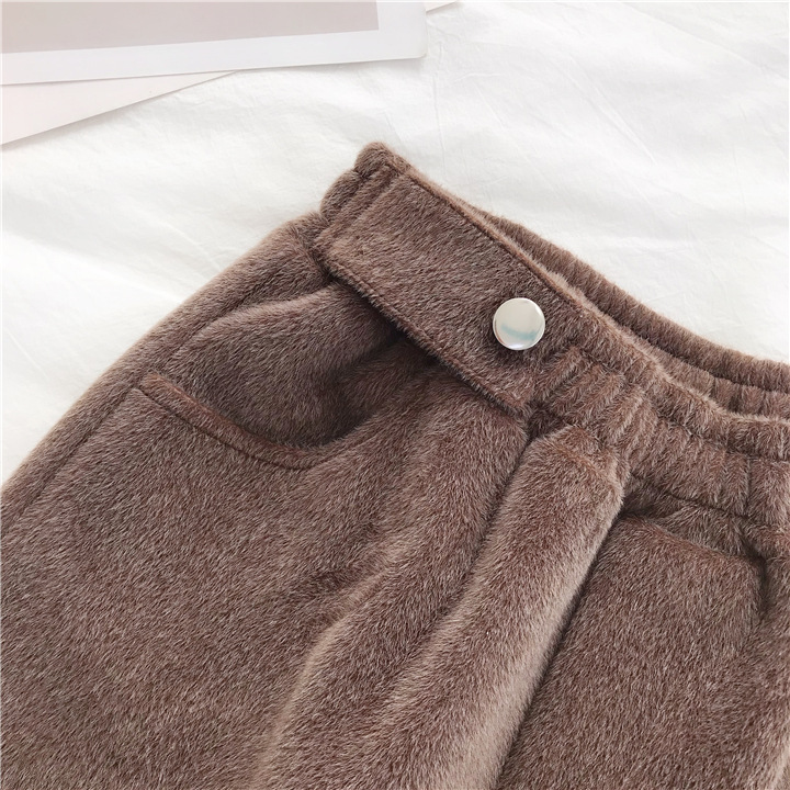 Title 8, All-match outer wear woolen shorts