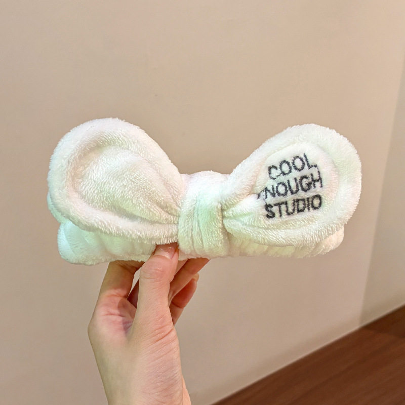 https://cf.cjdropshipping.com/quick/product/fb610837-f7bc-4383-b412-776d5658439e.jpg