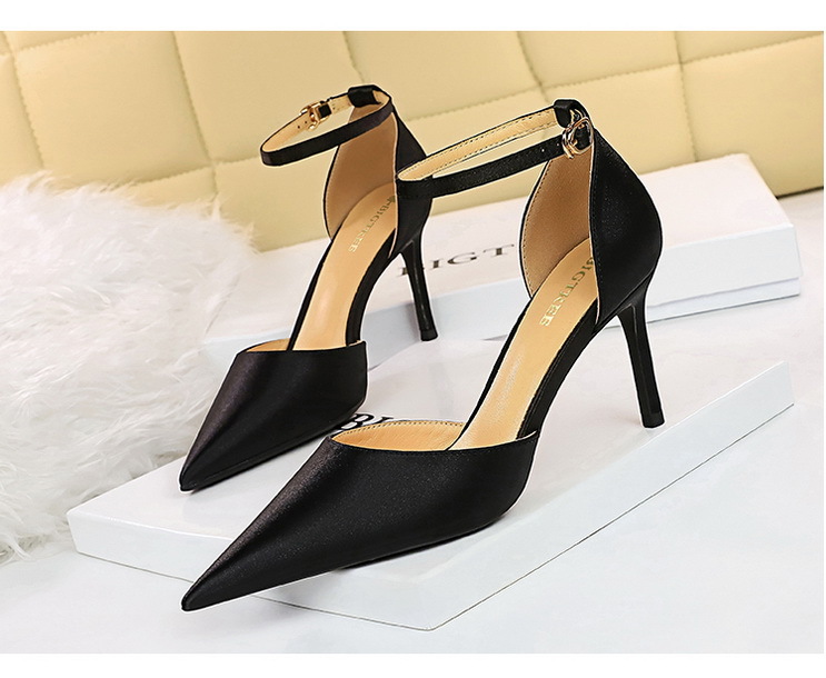 Title 1, Damen Simple Hollow Heels – Elegante Schuhe für...