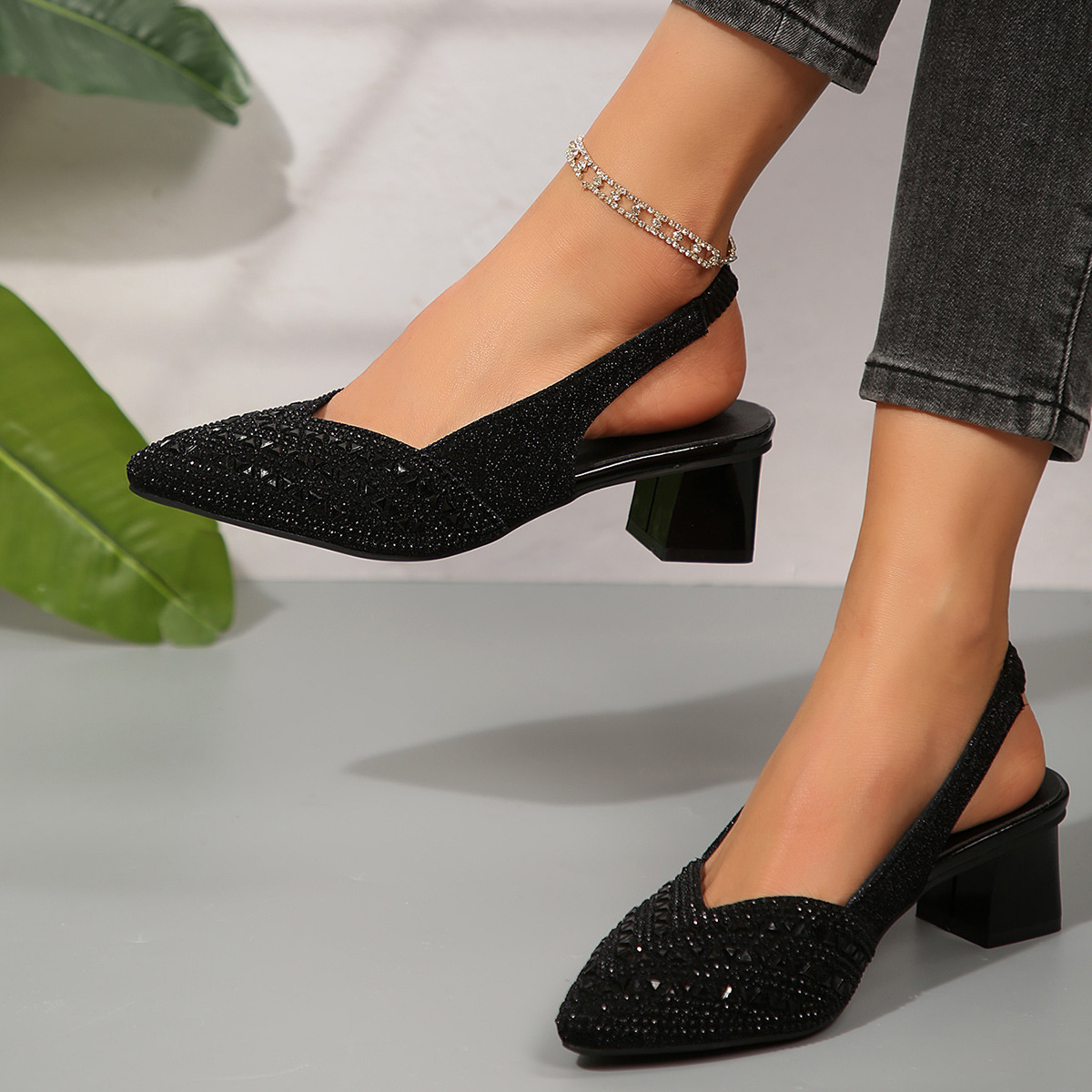 Rhinestone Pointed Toe Low Heel Women's Low-cut Metal Work Shoes