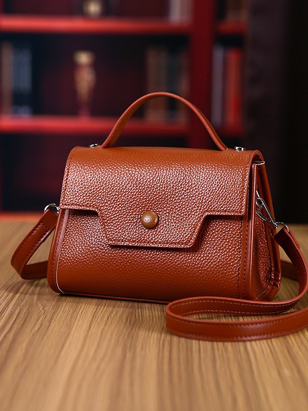 Sac bandoulière en cuir de veau — Style européen, surpiqûres 9