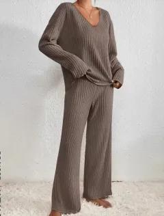 Casual Straight-leg Pants With A Loose V-neck Ribbed Knit Set - Camel - View 1