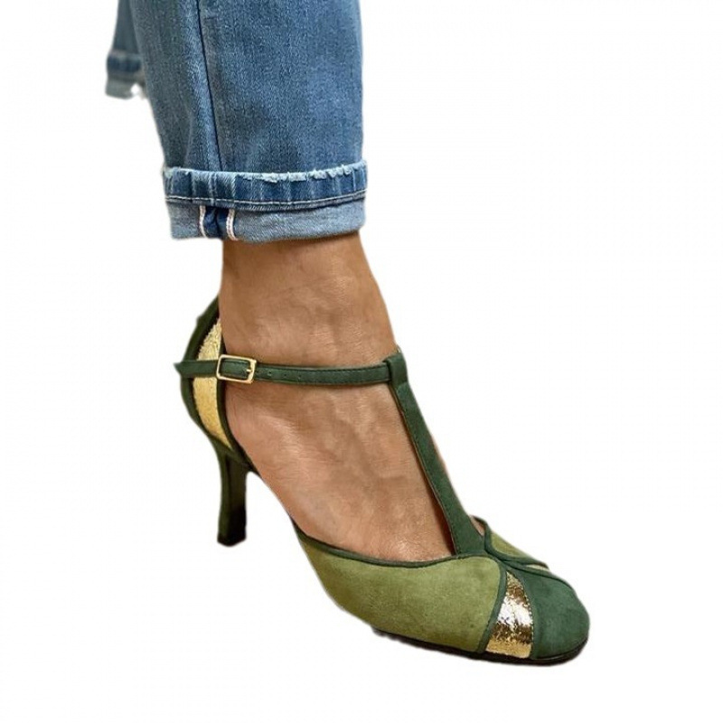 https://cf.cjdropshipping.com/quick/product/fbccd0d0-78b1-4af2-9037-82073d53997a.jpg