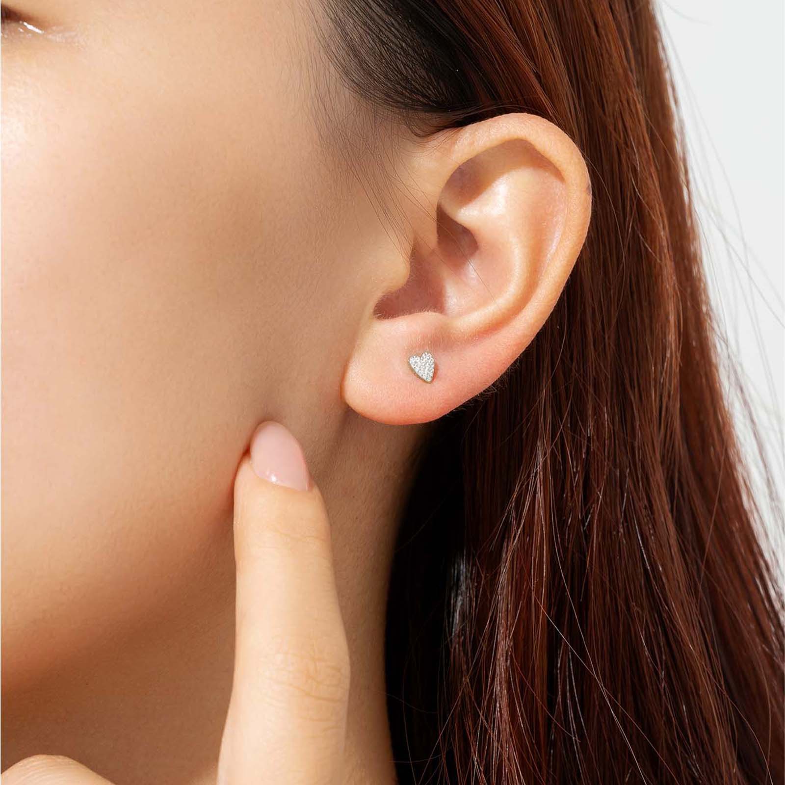 Silver Heart-shaped Zircon Stud Earrings Suitable For Ear-caring Ear Bone Stud Heart-shaped Ear Rings