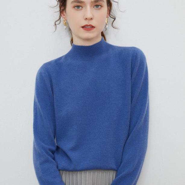 Half-high-neck Solid-color Loose-fit Pullover Knit Sweater