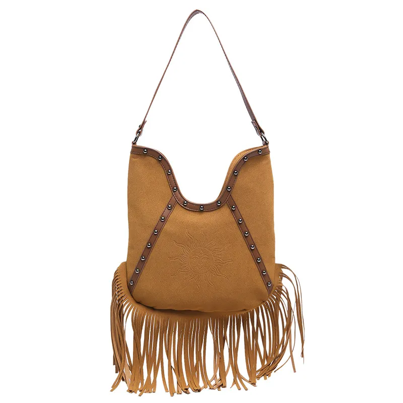 Fashion Rivet Shoulder Large-capacity Crossbody Bag - Brown