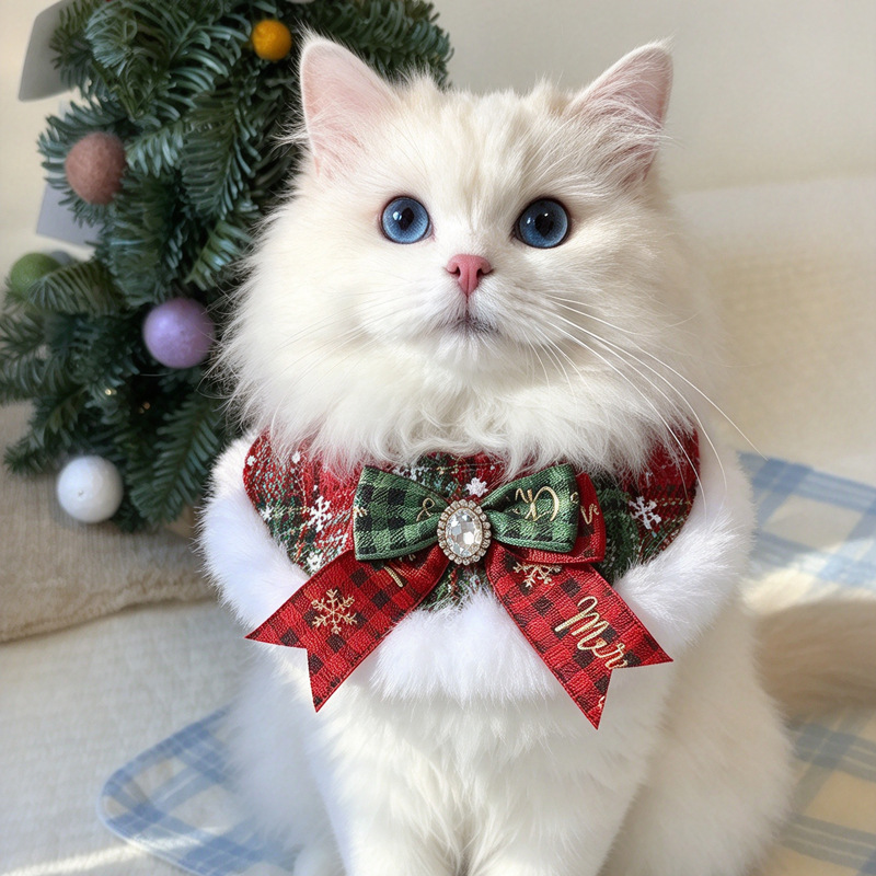 Christmas Red And Green Plaid Plush Bowknot Cute Puppy Triangular Pet Scarf detail photo 3