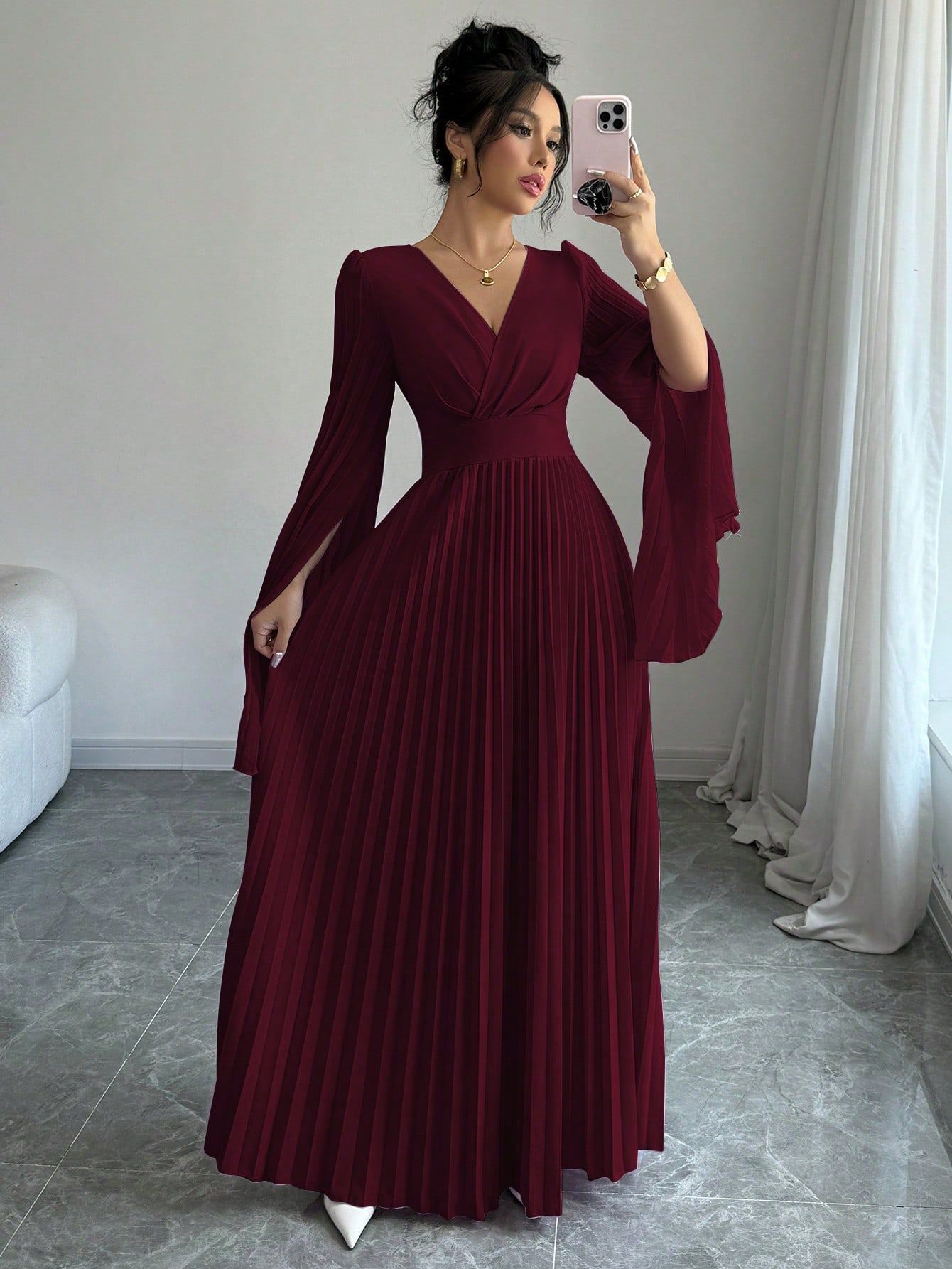 Buy Women's Clothing Online | Buy Trending Dresses for Women