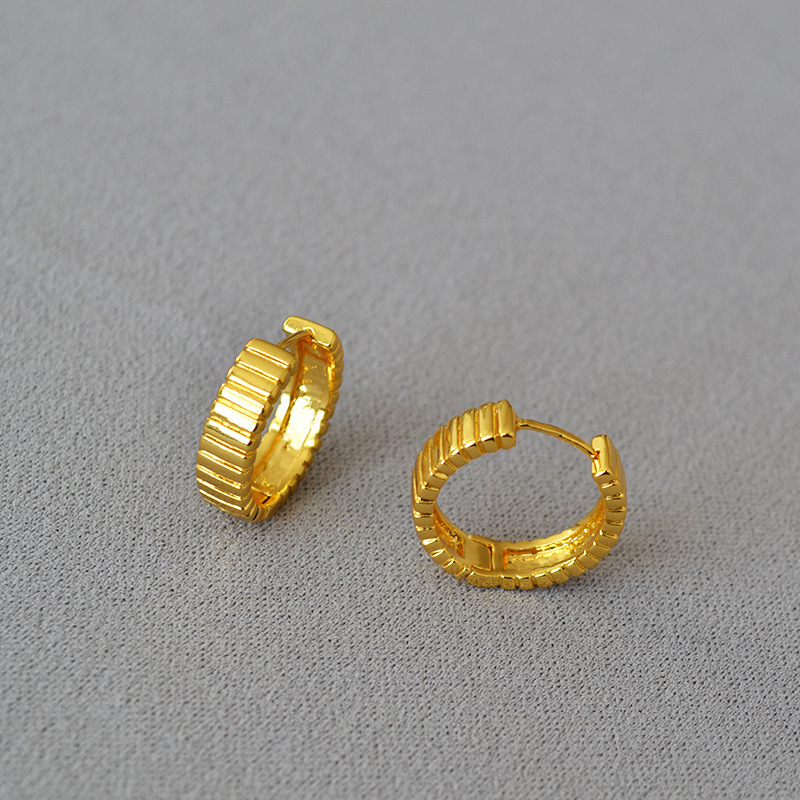 Special-interest Design Fashion Simple Thread Stripe Brass Gold Plated Cold Temperament Trend Ear Clip