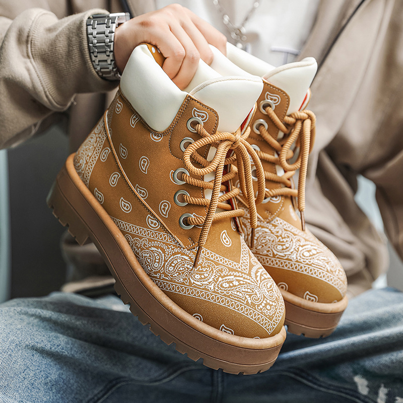 Cashew Flower Pattern High-top Mens Boots