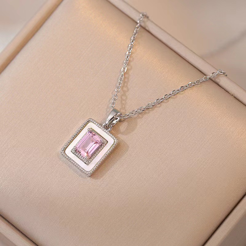 Internet Celebrity Square Sugar Color Zircon Niche New Style Design Pendant Elegant Necklace