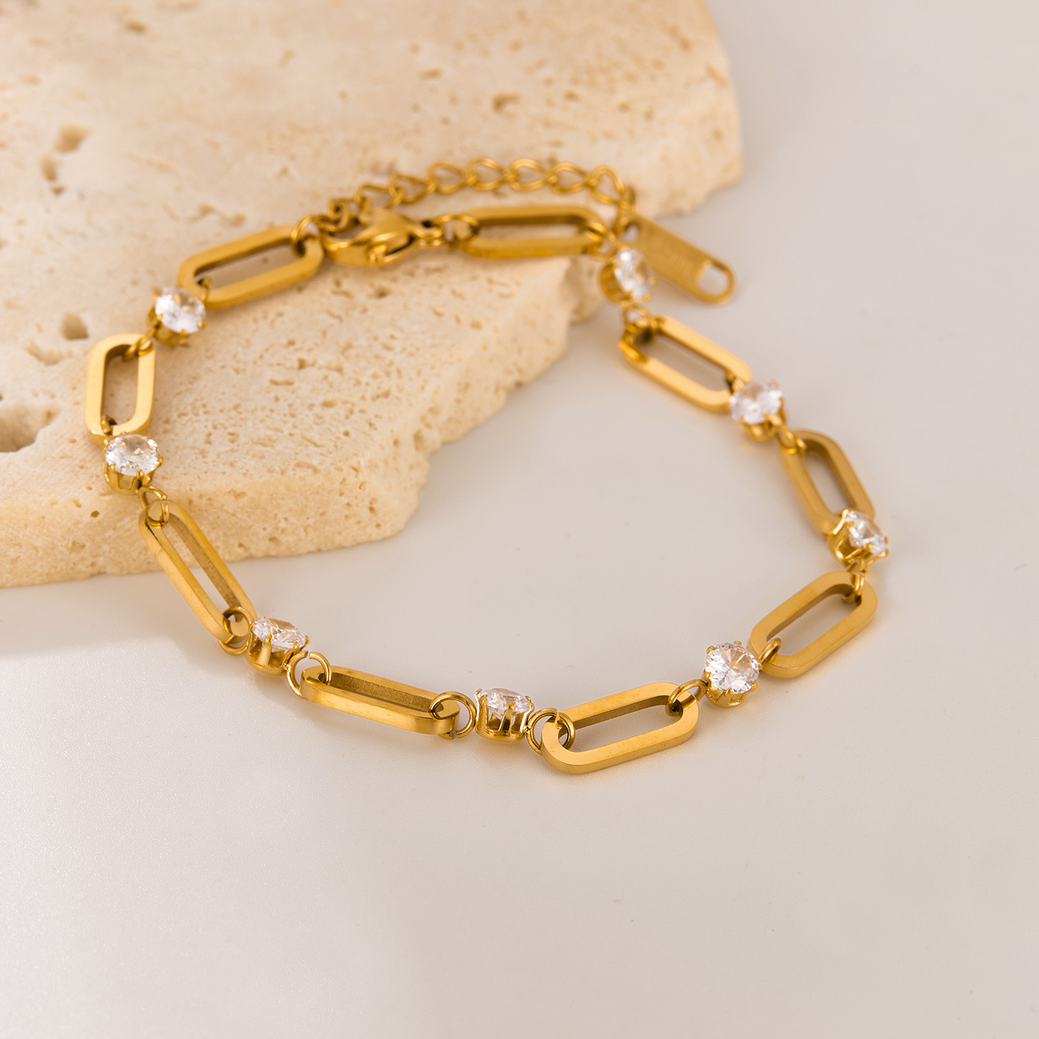 https://cf.cjdropshipping.com/quick/product/fcec1788-3a37-4cc3-8e6c-d6bda075f0f1.jpg