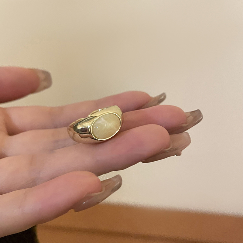 Maillard Style Vintage Amber Natural Stone Ring For Women Temperament Wild