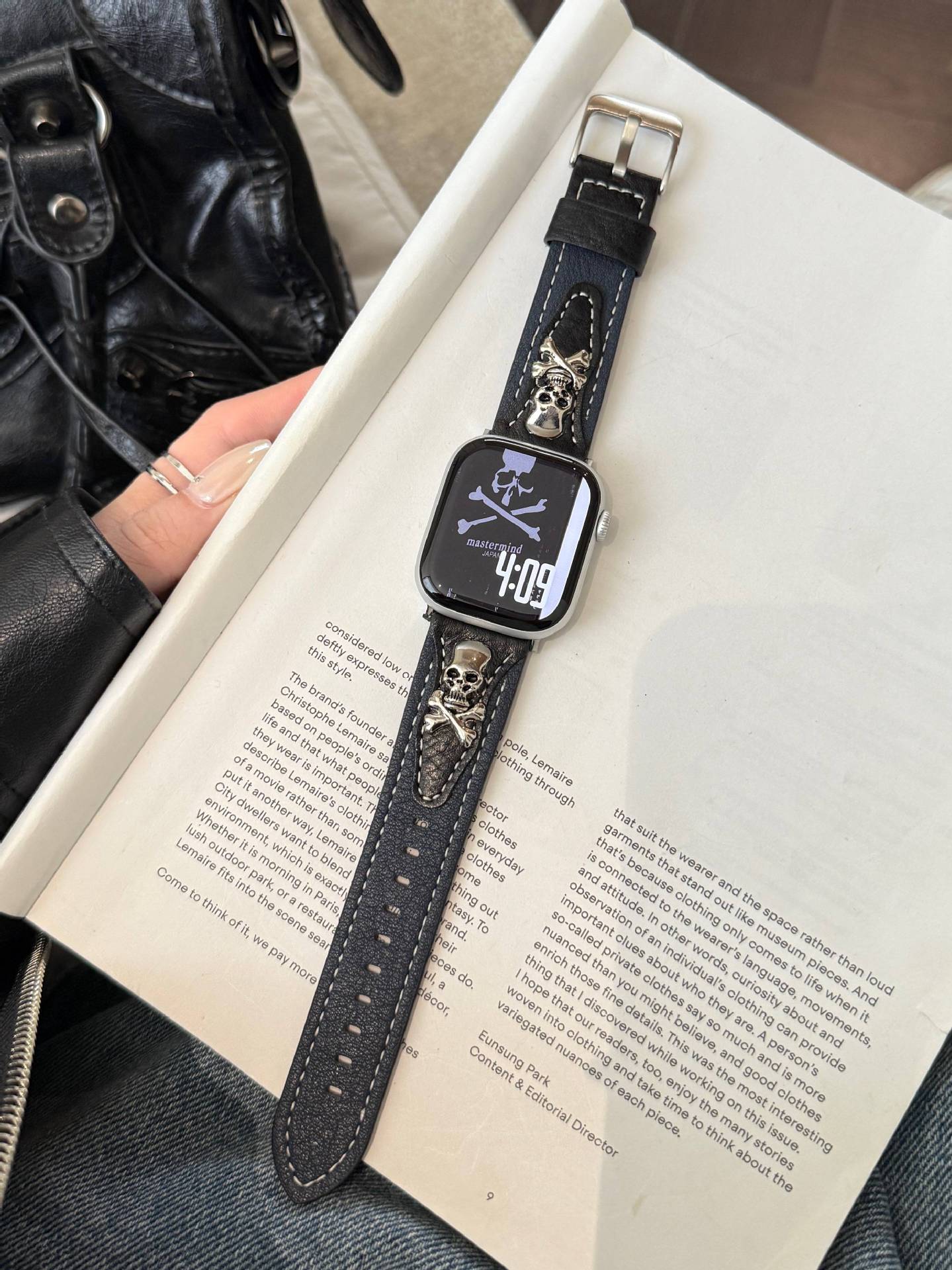 Metal Skull Decorative Leather Watch Wristband