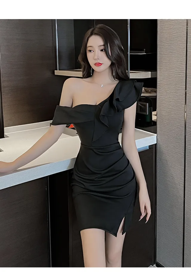 Banquet Irregular Oblique Shoulder Sexy Backless Dress Black - Shop at LoveMi