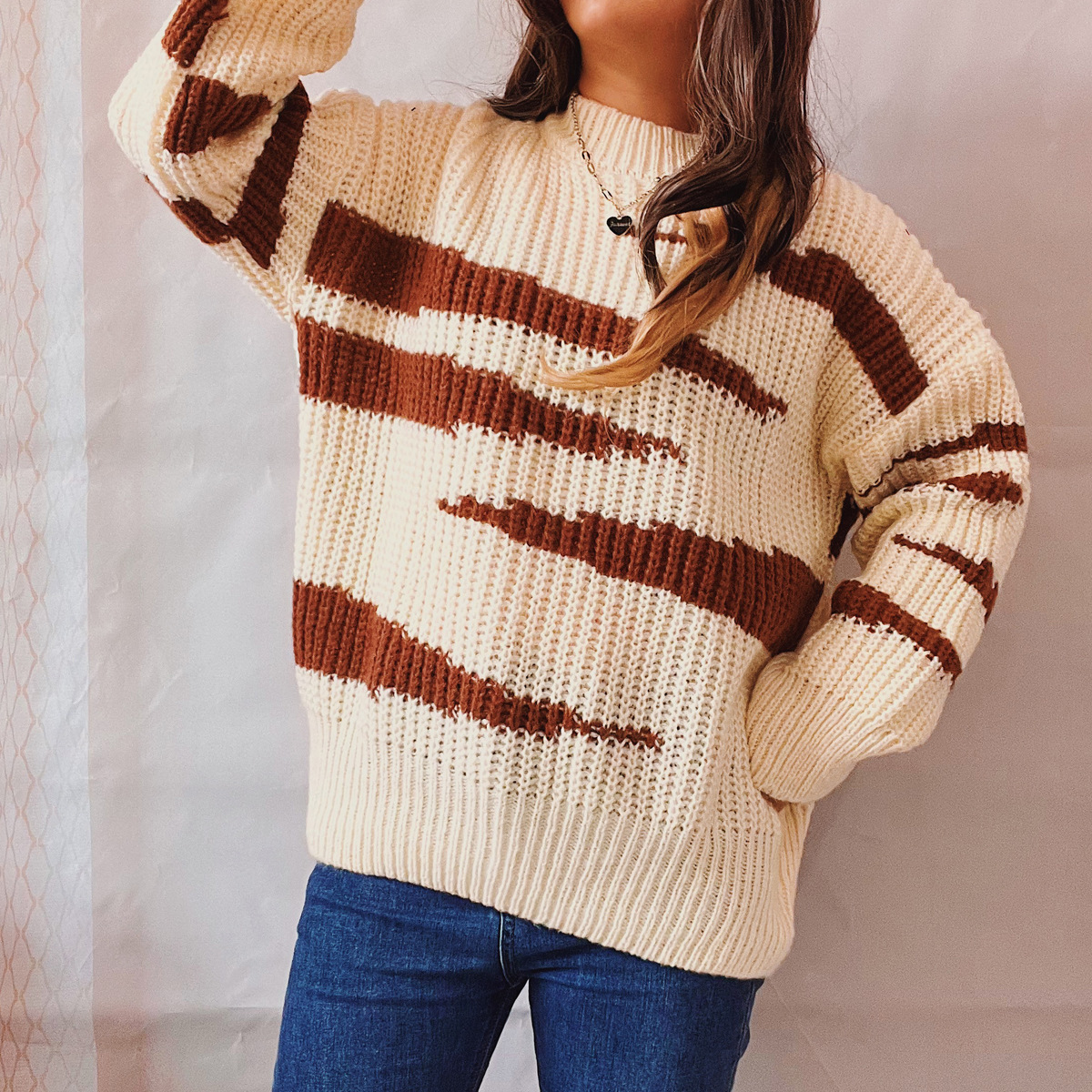 Title 5, Round Neck Long Sleeve Irregular Stripe Contras...