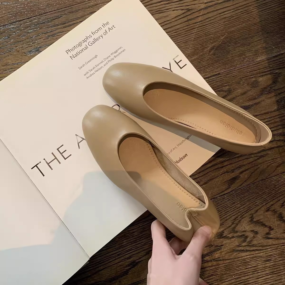 Womens Low-cut Heel-pressed Genuine Leather High Heels