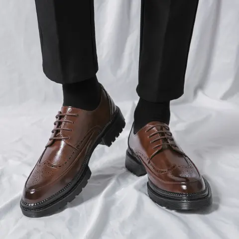 Plus Size Brogue Men's Shoes Trendy British-style Casual Leather