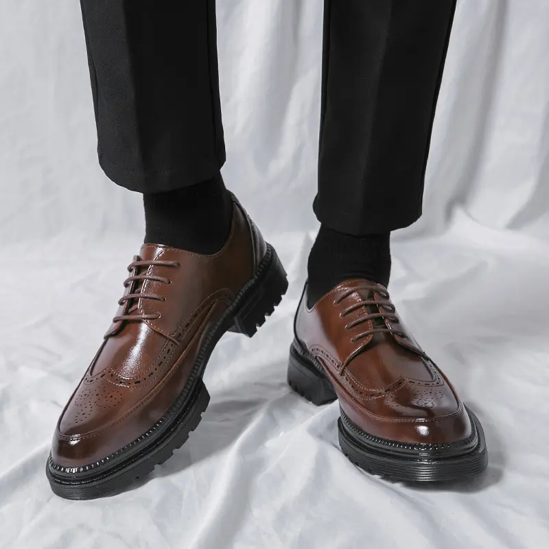Plus Size Brogue Men's Shoes Trendy British-style Casual Leather
