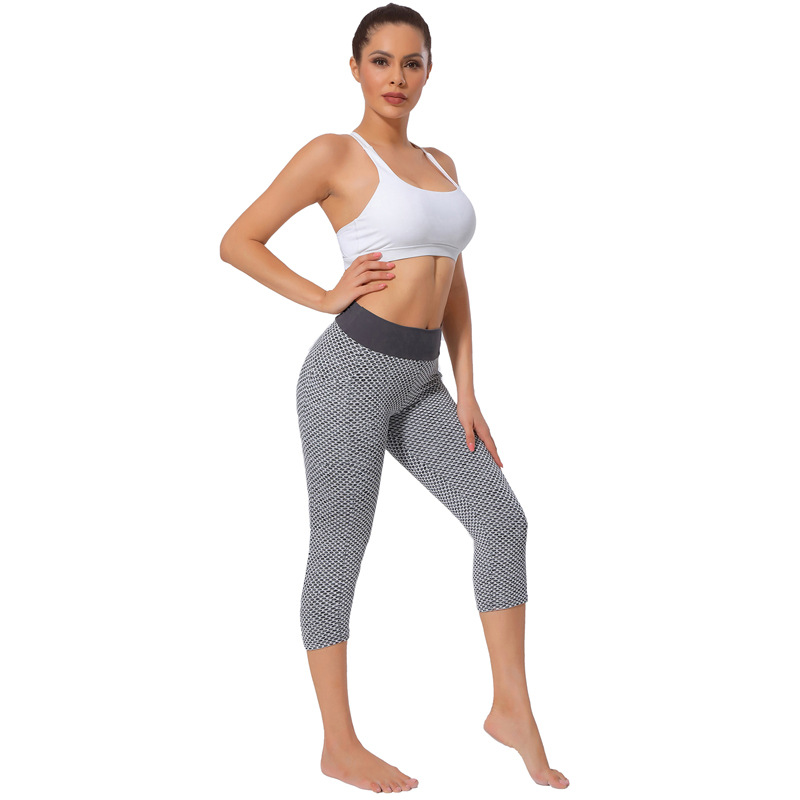 Title 40, Beautiful Peach Buttocks Skinny Cropped Yoga Pa...