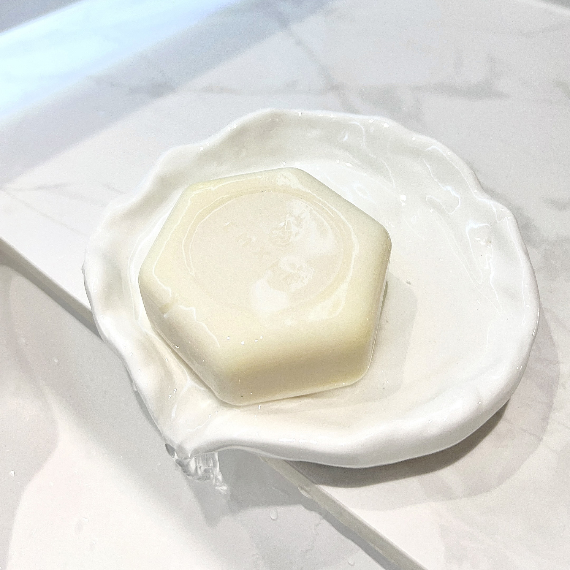 Punch-free Water-free Creative Cute Drain Soap Box - Image 2