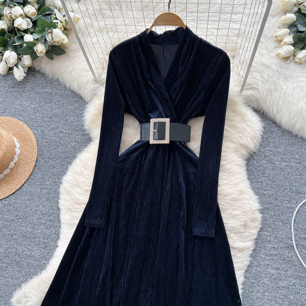 Buy Women's Clothing Online | Buy Trending Dresses for Women