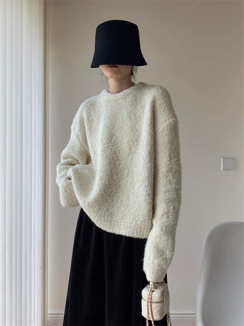 Title 9, Color Round Neck Pullover Furry Vintage Wool Ci...