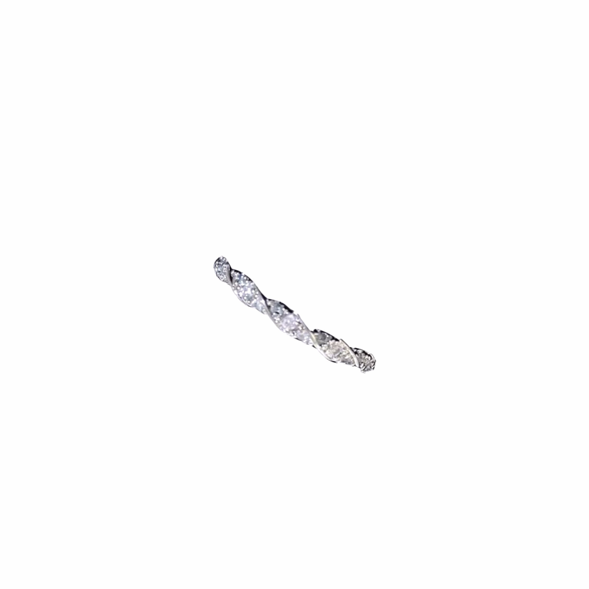 Diamond In The Debris Ring Female Niche Opening