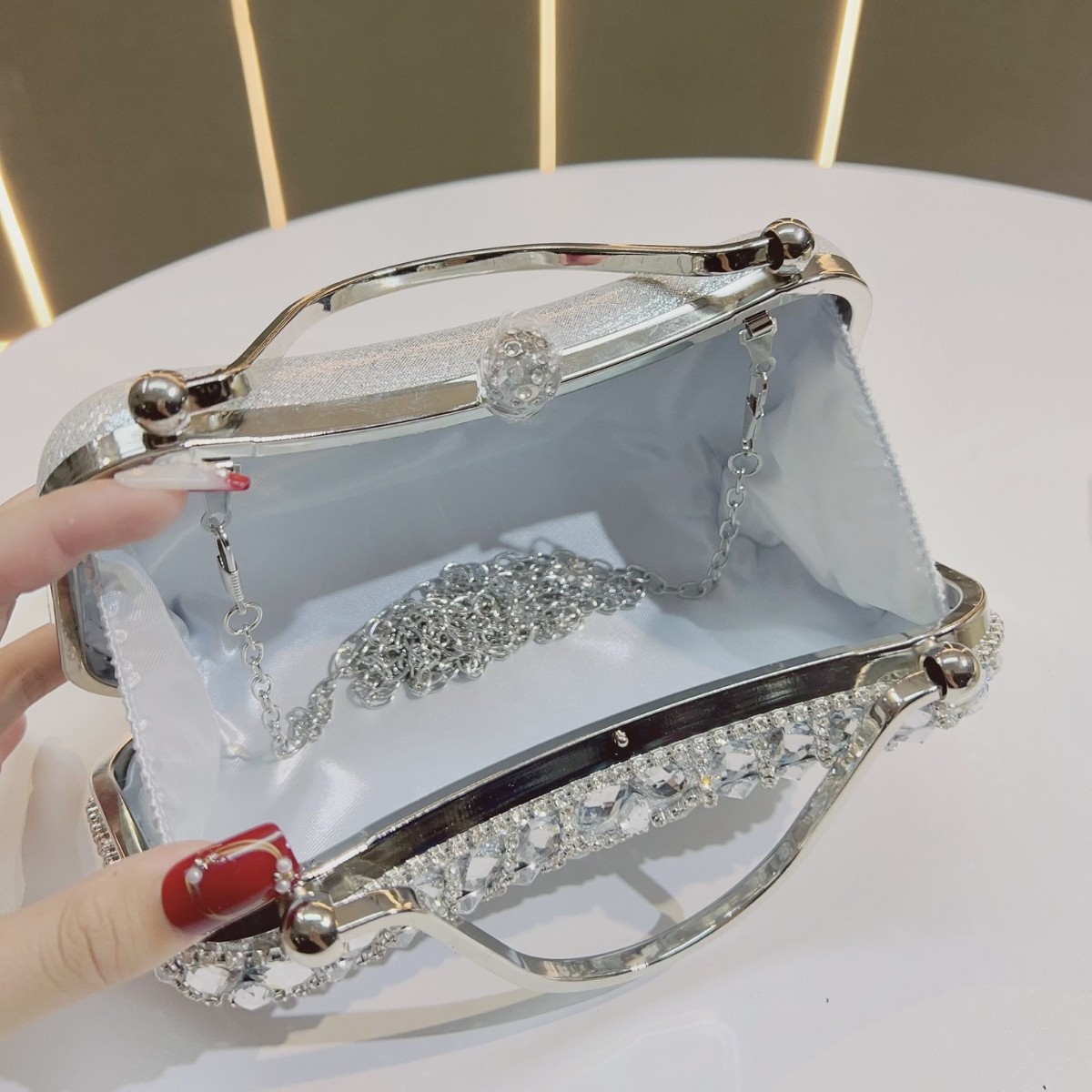 Diamond-encrusted Clutch With Tassel Evening Bag