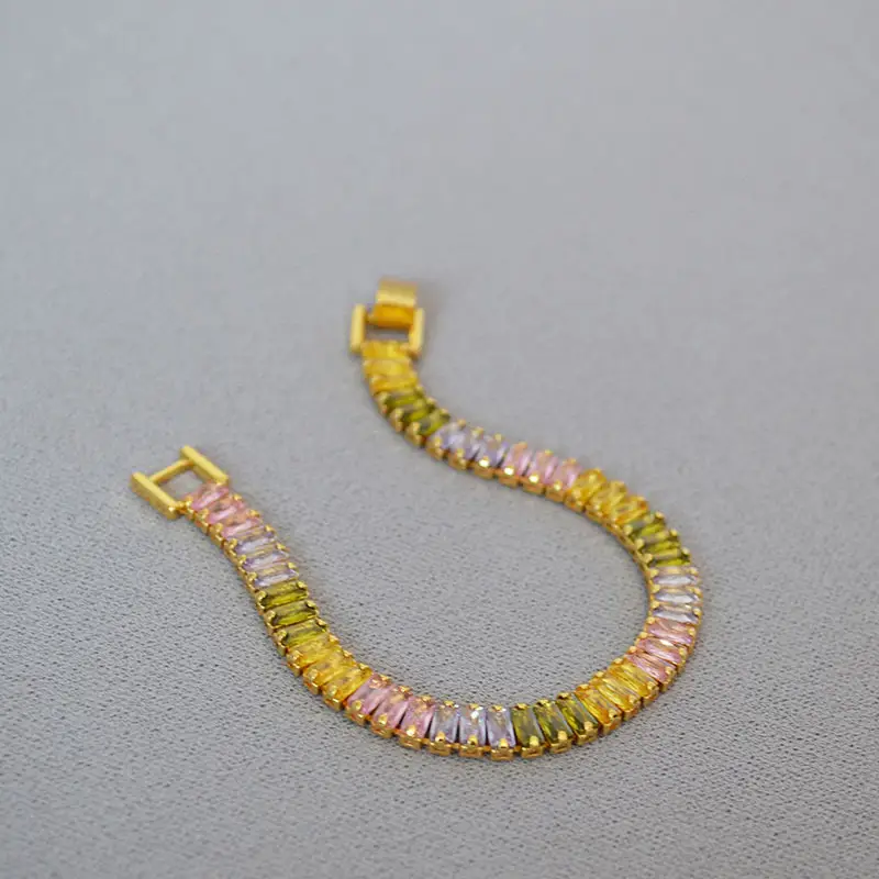 Special-interest Design Brass Gold Plated Gradient Rectangular Color Zircon Watch-buttom Bracelet