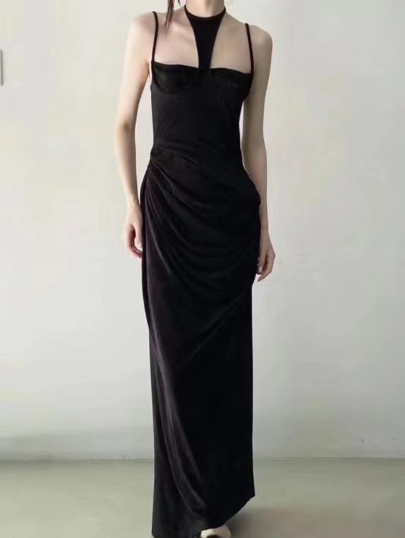 New Special-interest Design Velvet Halter Swan Neck Pendant Dress