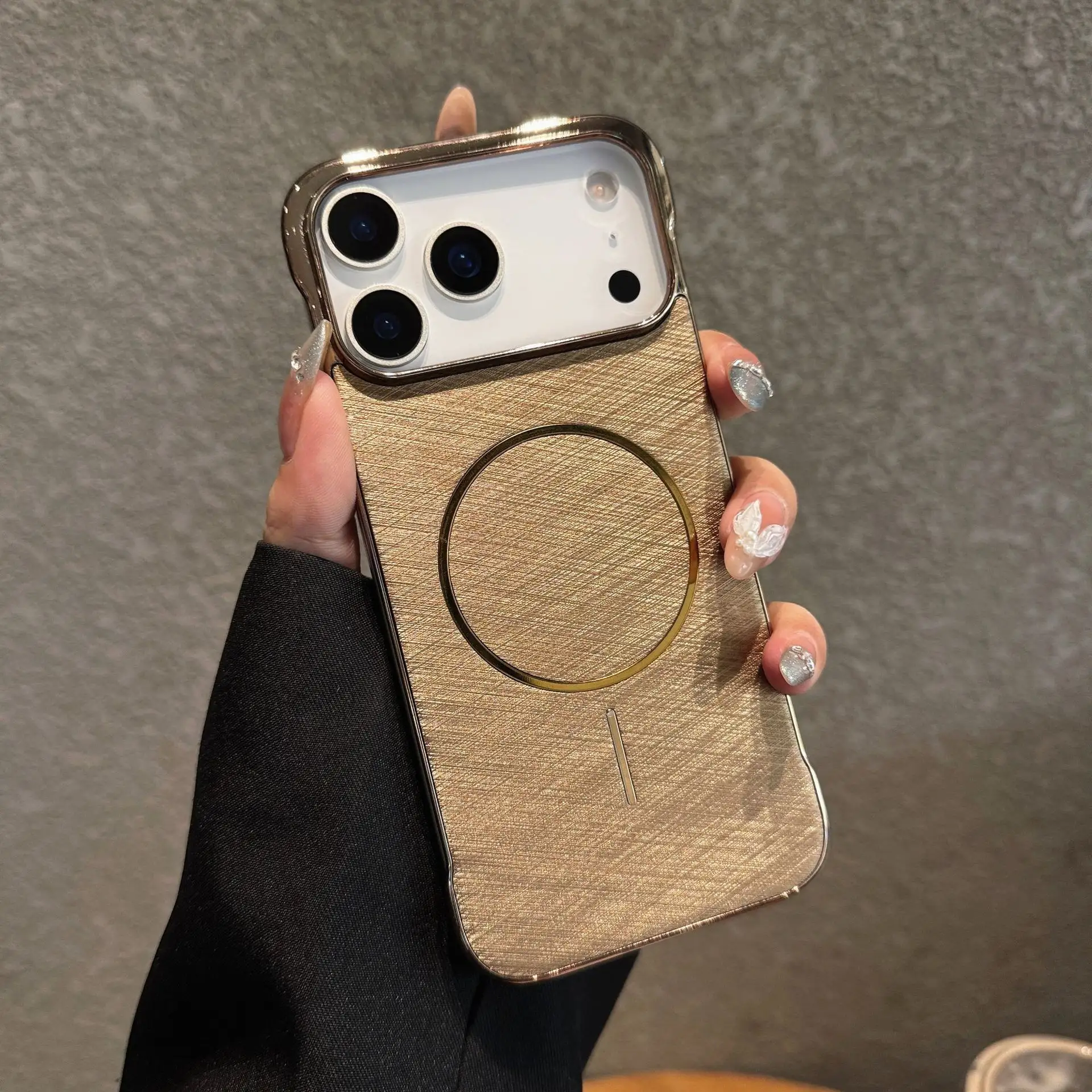 New Electroplating Frameless Magnetic Phone Case