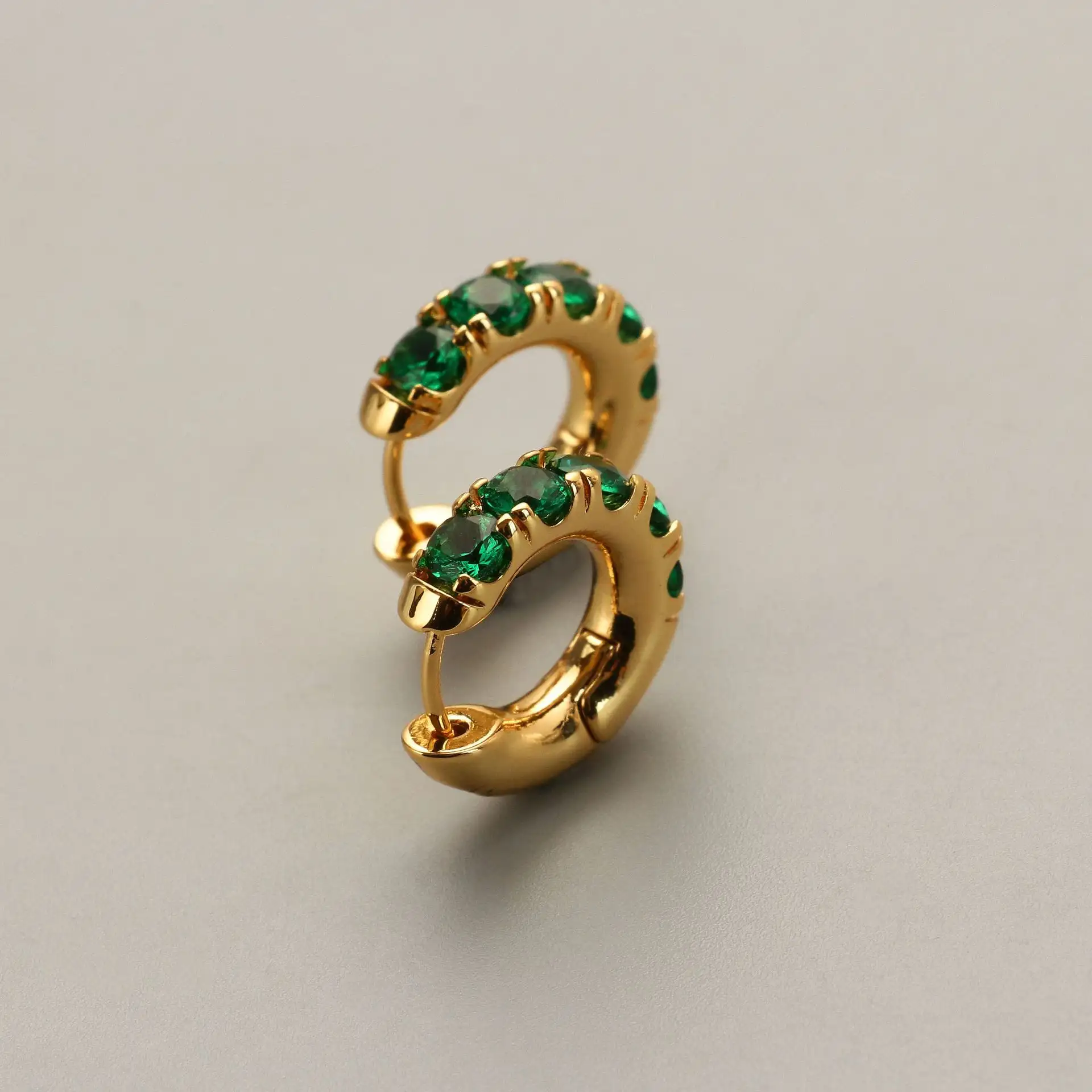 Fashion Retro Emerald Inlaid Plating 18K Gold Earrings