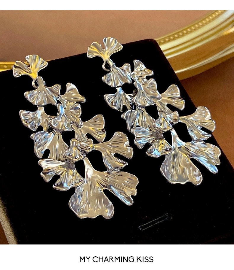 French Retro Gold High-grade Design Earrings For Women
