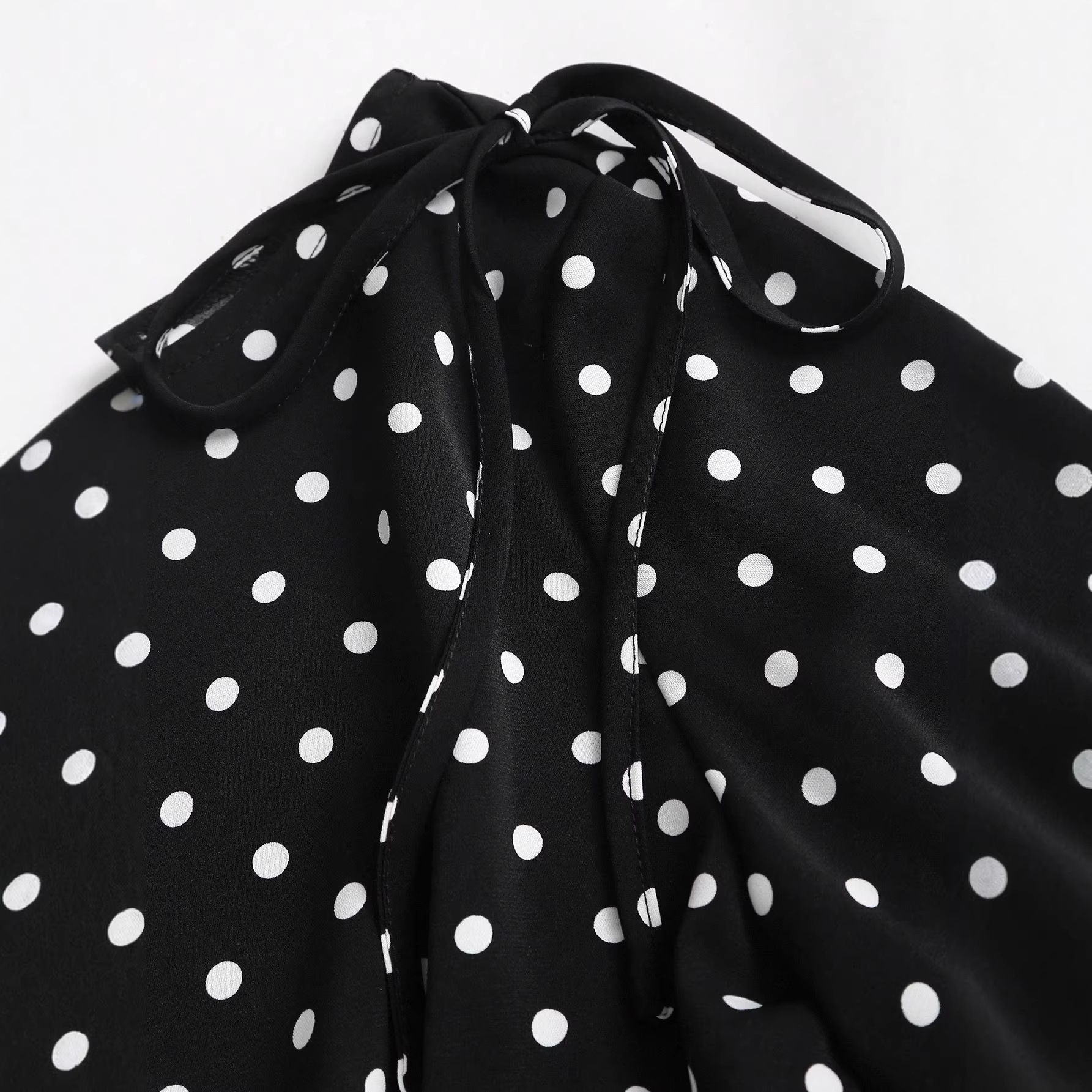 https://cf.cjdropshipping.com/quick/product/ff0e85b4-b2c3-4706-a6dd-101232d89884.jpg