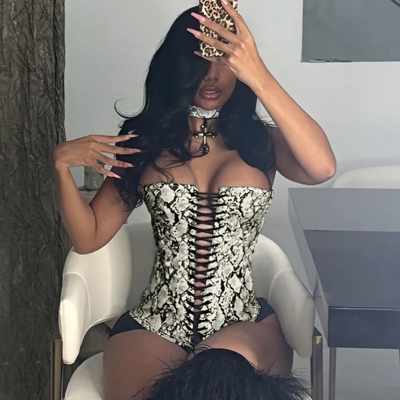 Buy Women's Clothing Online | Buy Trending Dresses for Women