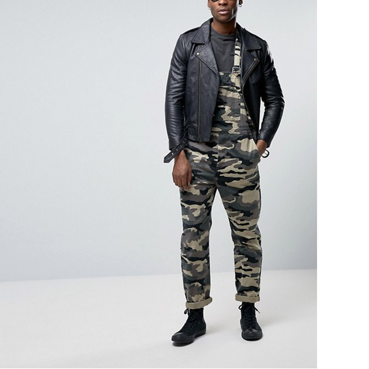 Title 3, Camouflage lange overall met bandjes, perfect v...