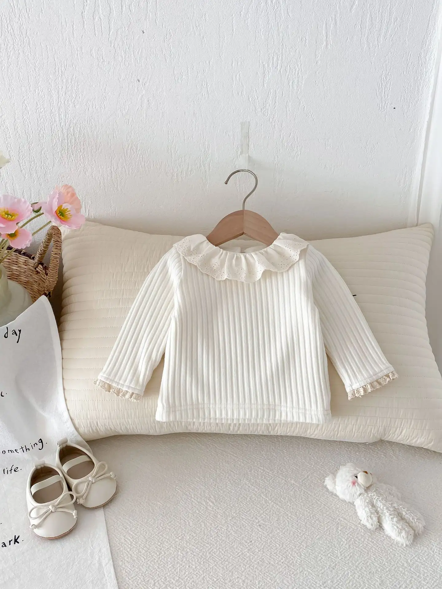 Women's Peter Pan Collar Lace Bottoming Shirt